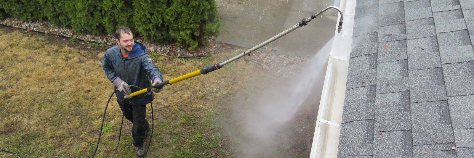 high pressure power washing of gutters